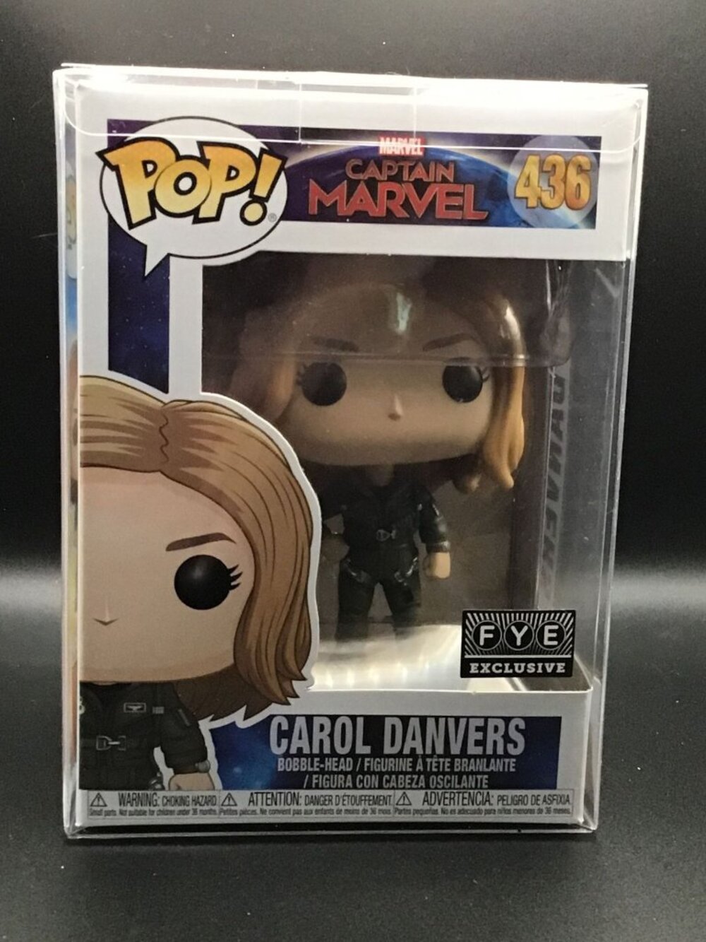 Funko Pop Captain Marvel Carol Danvers #436 FYE Exclusive Marvel w/Pop Protector